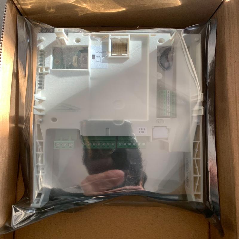维修检查销售全新正品VW3A3202施耐德变频器扩展卡，询价