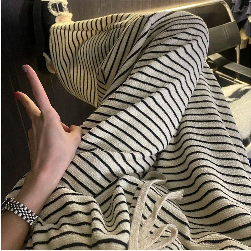 721#珠地面料黑白条纹阔腿裤女高腰春夏新款显瘦直筒窄版休闲裤