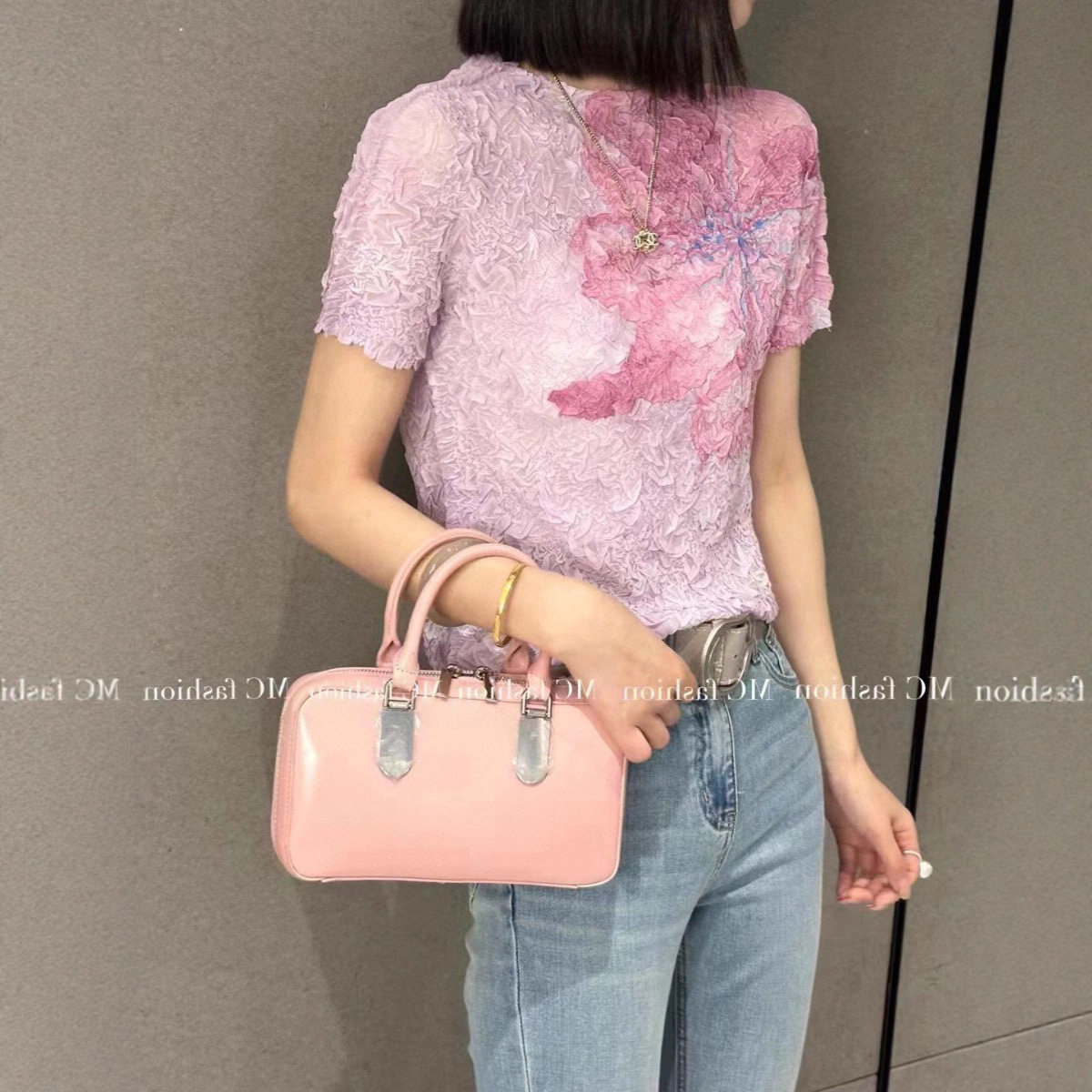 压花定位印花彩色上衣新时尚褶皱扎染印花高弹力短袖薄T恤女