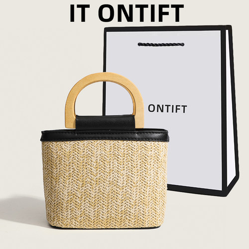 ITONTIFT草编木柄小方包百搭