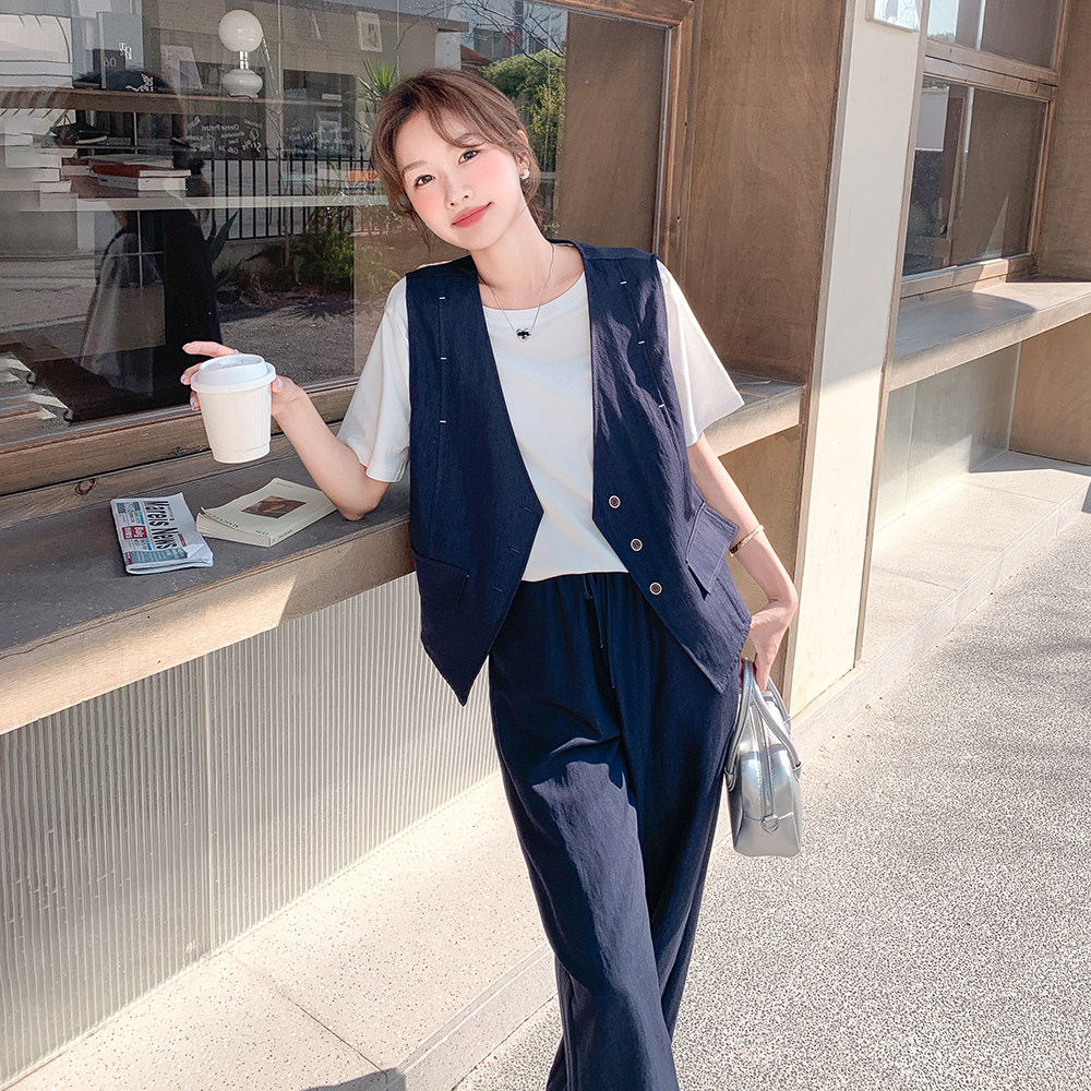 藏青色又酷又飒套装女夏2025新款韩版设计感马甲T恤阔腿裤三件套