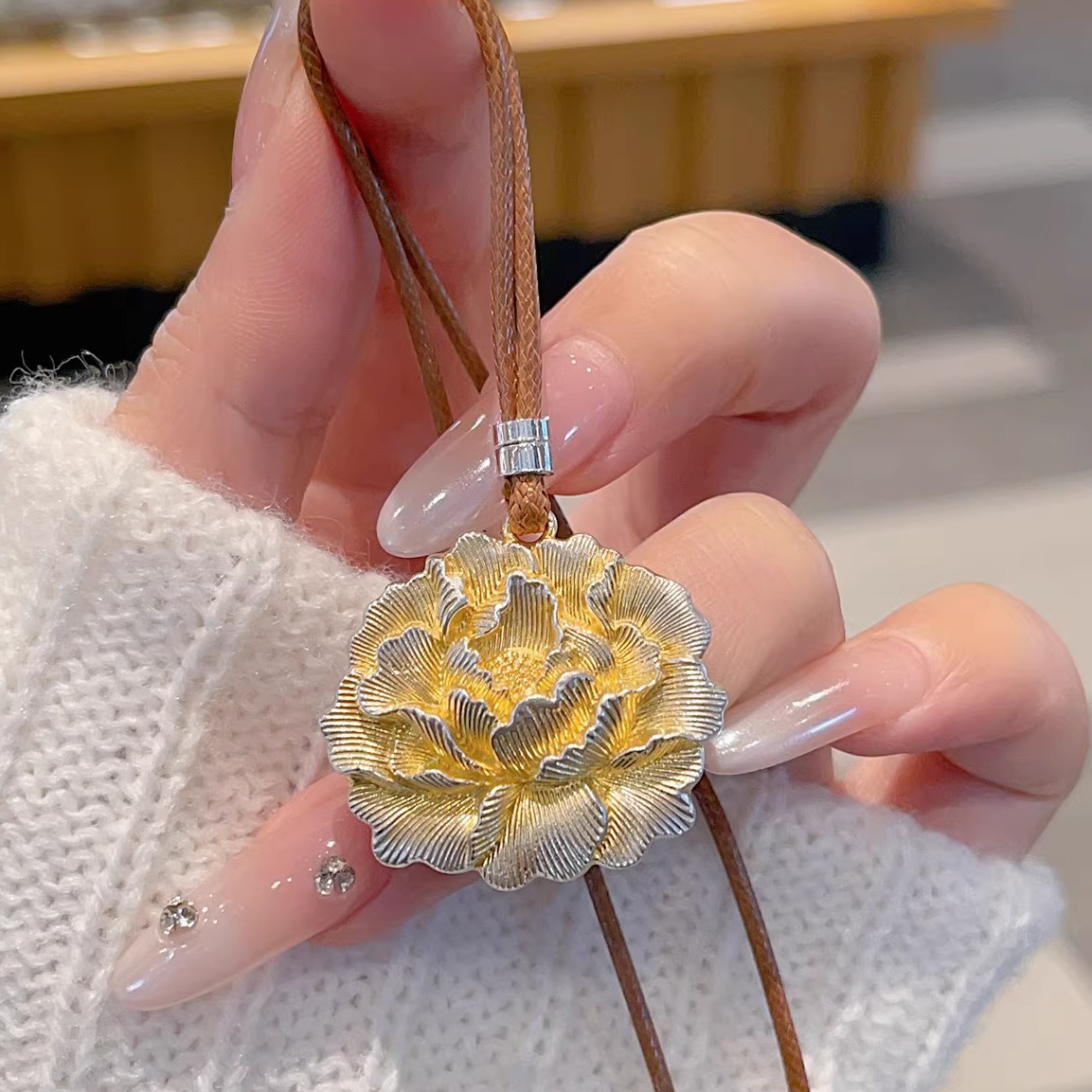 香港正生纯银999足银牡丹花描金吊坠项链实心中式新年礼物毛衣链