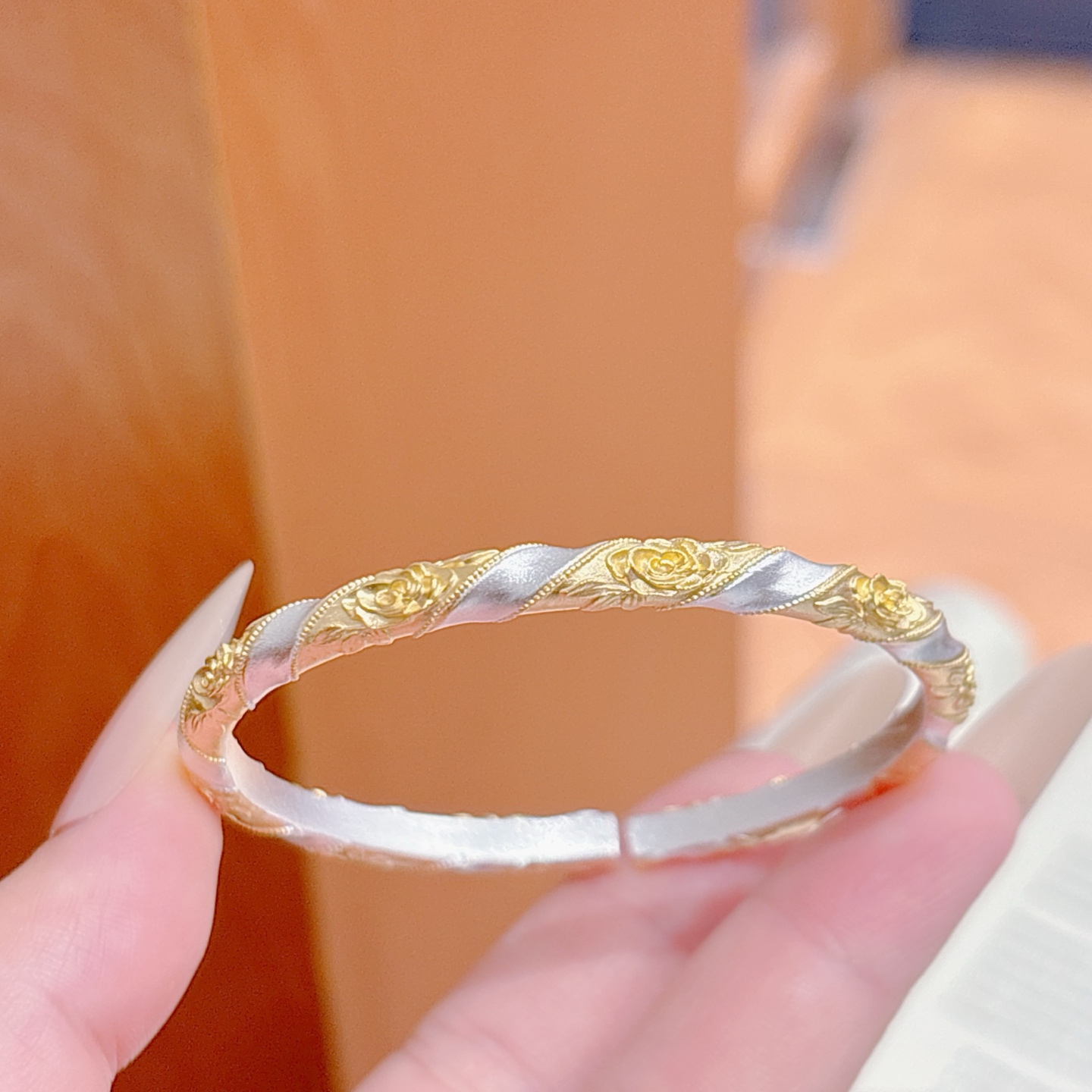 香港正生纯银9999足银手镯宫廷描金玫瑰花扭玟送老婆妈妈新年礼物