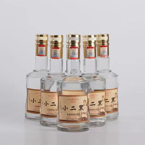 三里湾460ml小二黑白酒