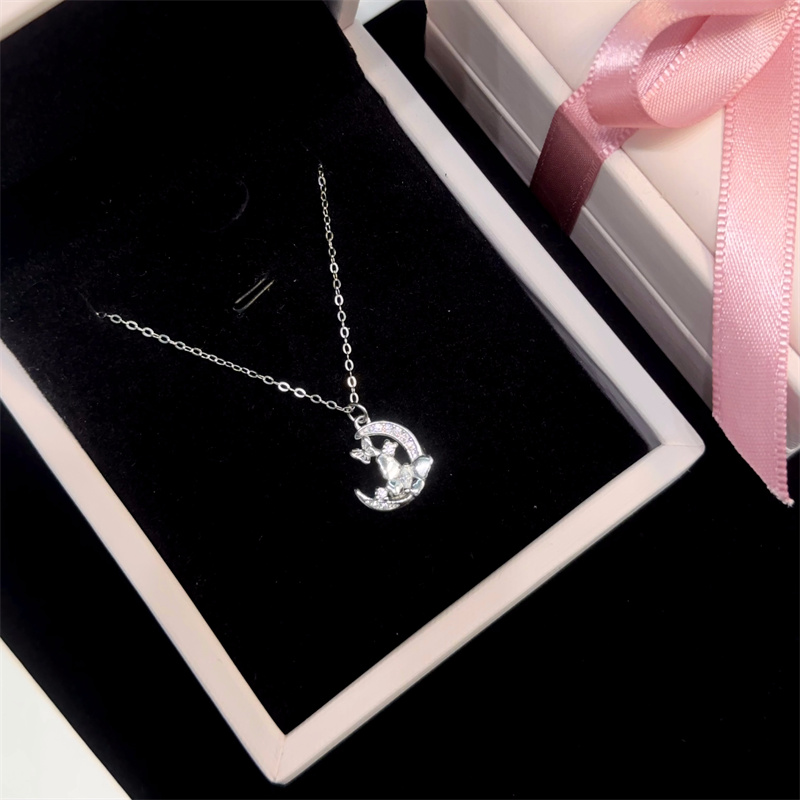 蝴蝶月亮纯银项链送闺蜜礼物