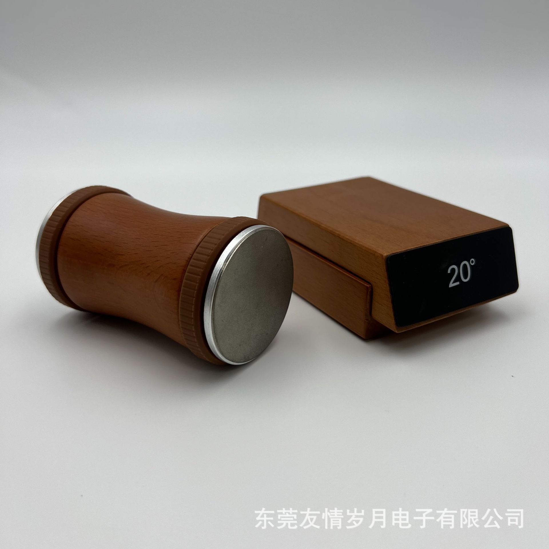 【不侵权小蛮腰】磁吸滚轮