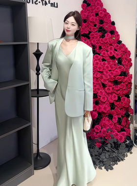 YOOMINI 光泽感飘带V领西装上衣女2025韩系早春新品宽松气质西服