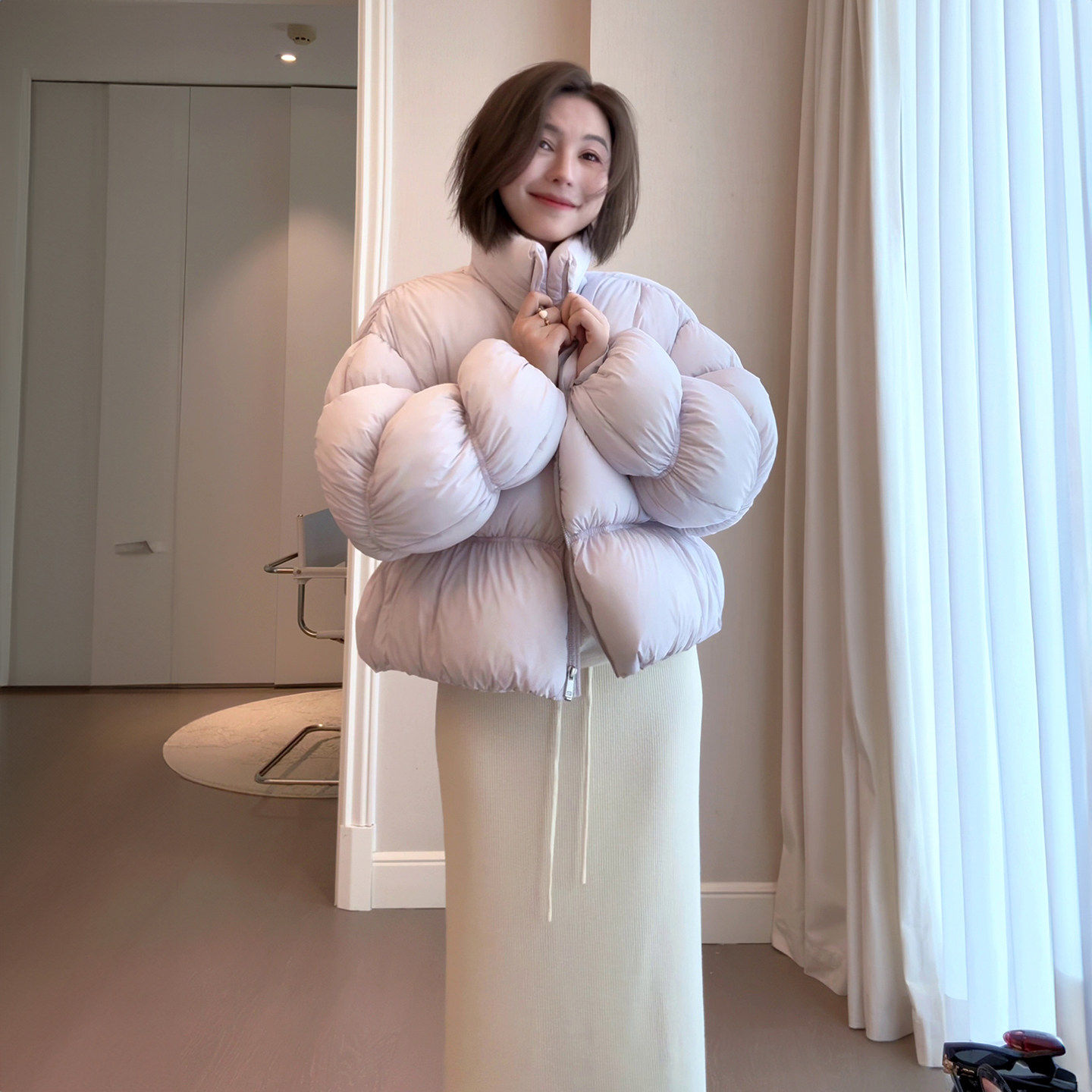 泡芙短款立领羽绒服女冬季2025新款设计感巨好看面包服白鸭绒外套,女装/女士精品,羽绒服,淘宝优惠券,粉丝福利购,淘宝优惠卷