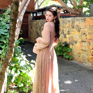 法式 胖收腰显瘦蕾丝连衣裙女 温柔风V领仙女礼服长裙子秋夏大码