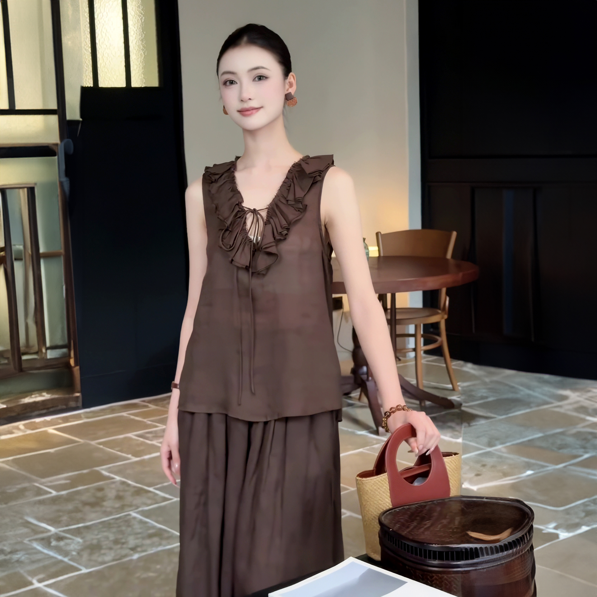 咖色荷叶边上衣裙子套装女夏