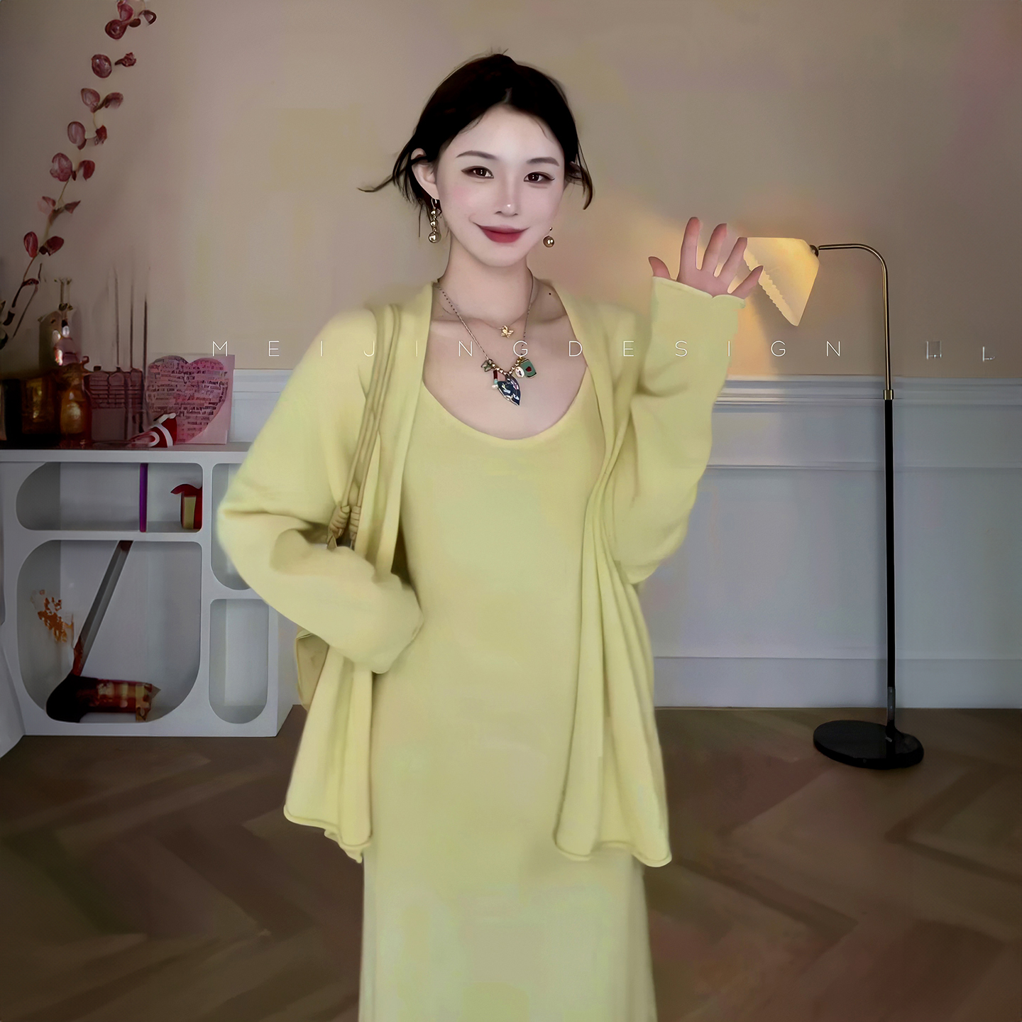 性感U领吊带背心裙长袖上衣套装