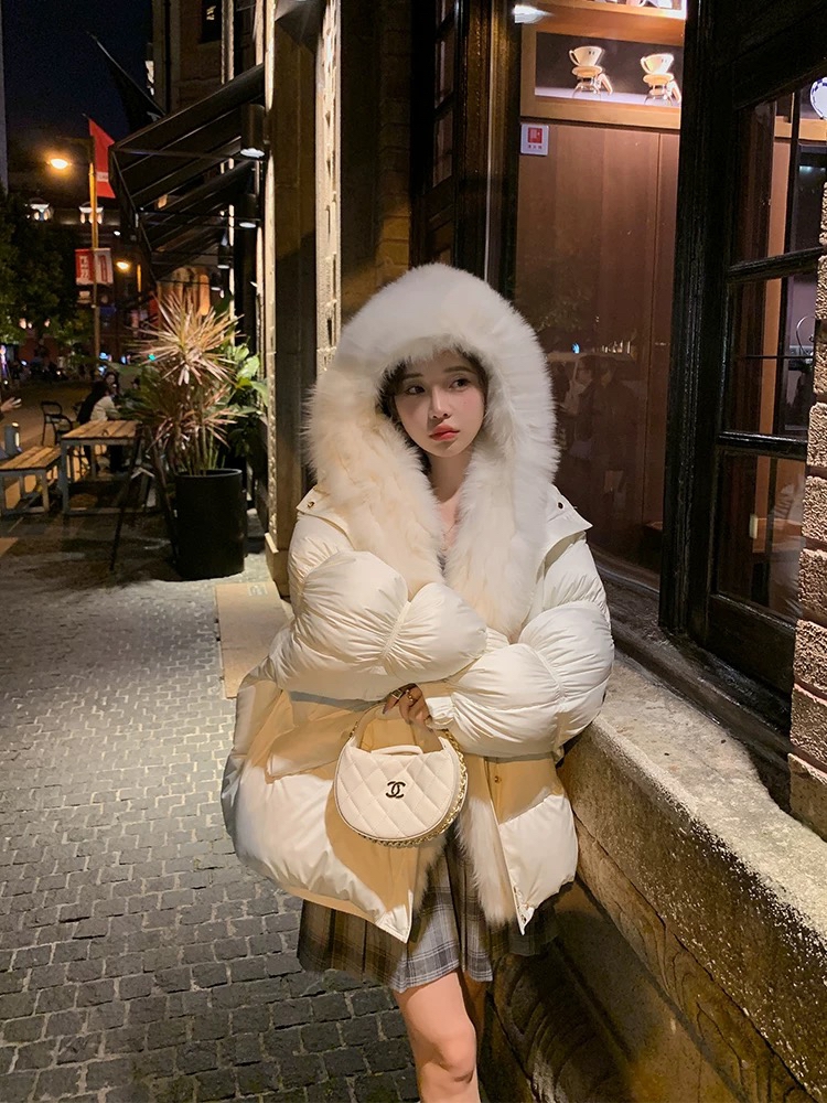 冬日小暖炉中长款翻领保暖羽绒服外套(配可拆真狐狸毛毛领)