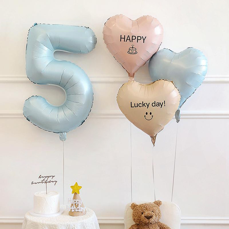 网红大号数字气球飘空拍照