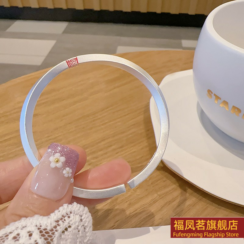 原创设计女银饰香港正生四方手镯