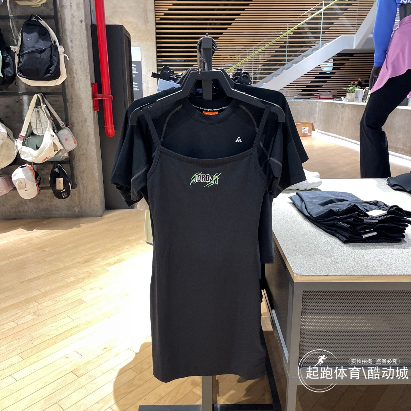 耐克女Jordan经典紧身背心连衣裙