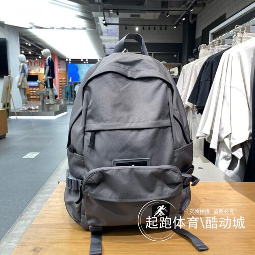 阿迪达斯大容量运动双肩背包