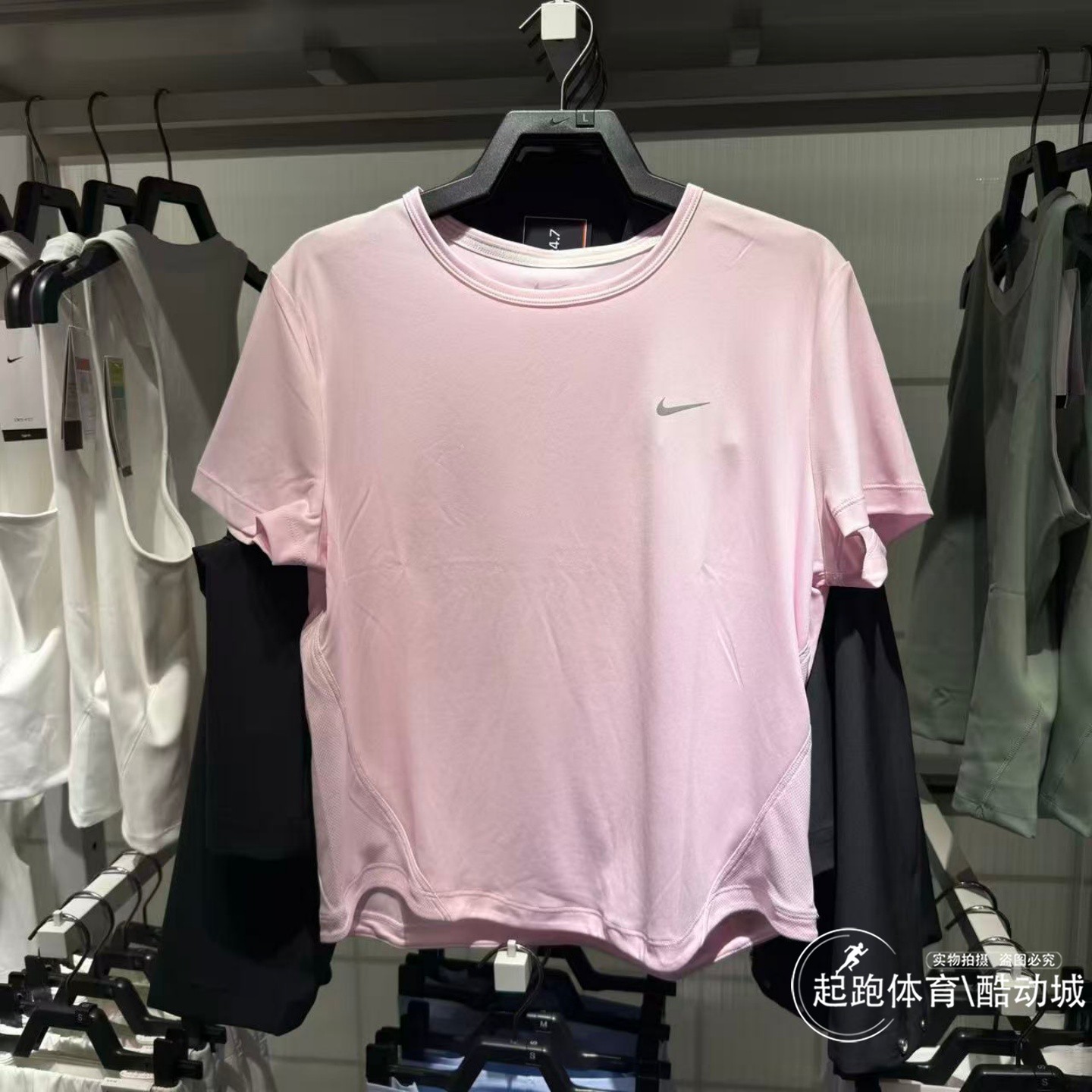 耐克女时尚速干跑步运动短袖T恤