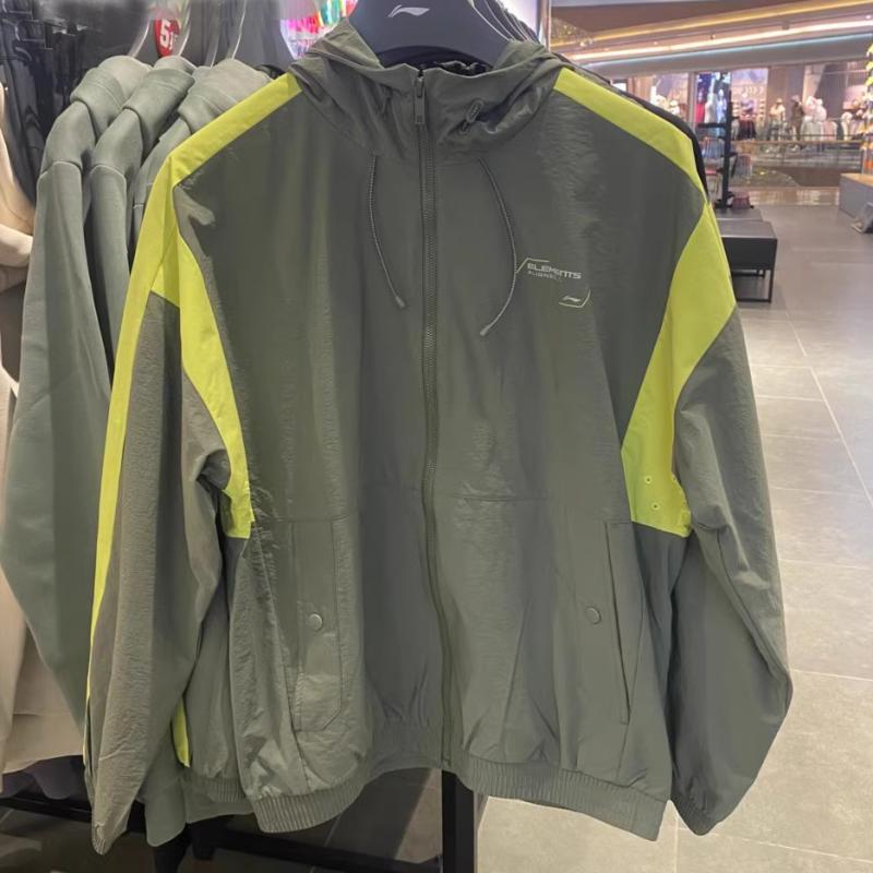 李寧男防潑水梭織寬松運動風衣