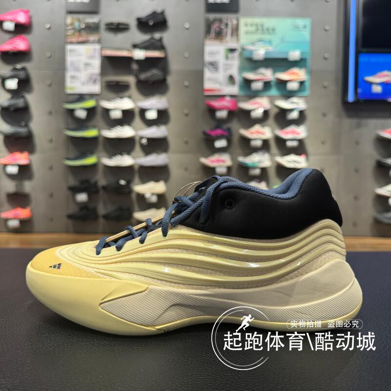 阿迪达斯男利拉德10代缓震篮球鞋图片