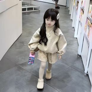 女童加绒套装2025秋冬新款儿童韩系波点时髦高领卫衣宝宝休闲短裤