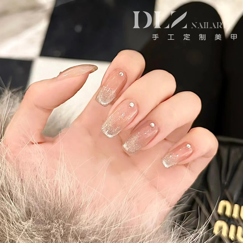 DLZ冰茶碎钻猫眼纯手工定制穿戴甲2023新款高级感假指甲贴片美甲