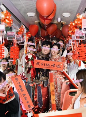结婚装饰场景布置公交车大巴婚车喜字贴创意接亲婚礼拍照道具女方