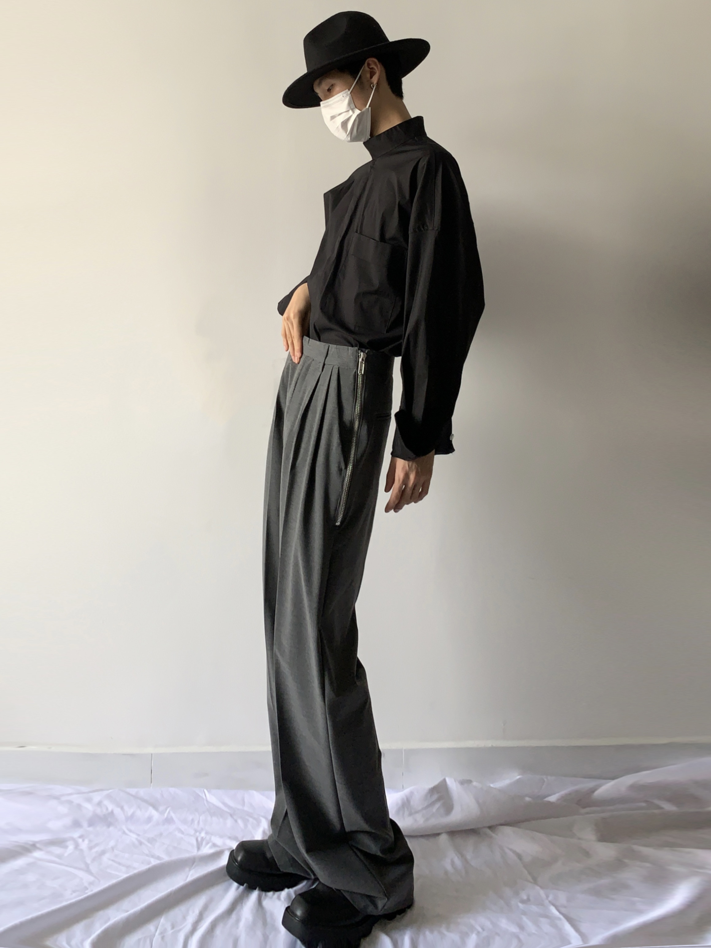 雨东林/韩版小众西裤男宽松直筒侧拉链腰头设计感休闲西装裤子女