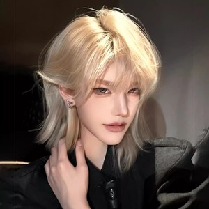 纤韵佳人假发男女白金色日系cos狼尾武士头帅气网红鲻鱼头全头套