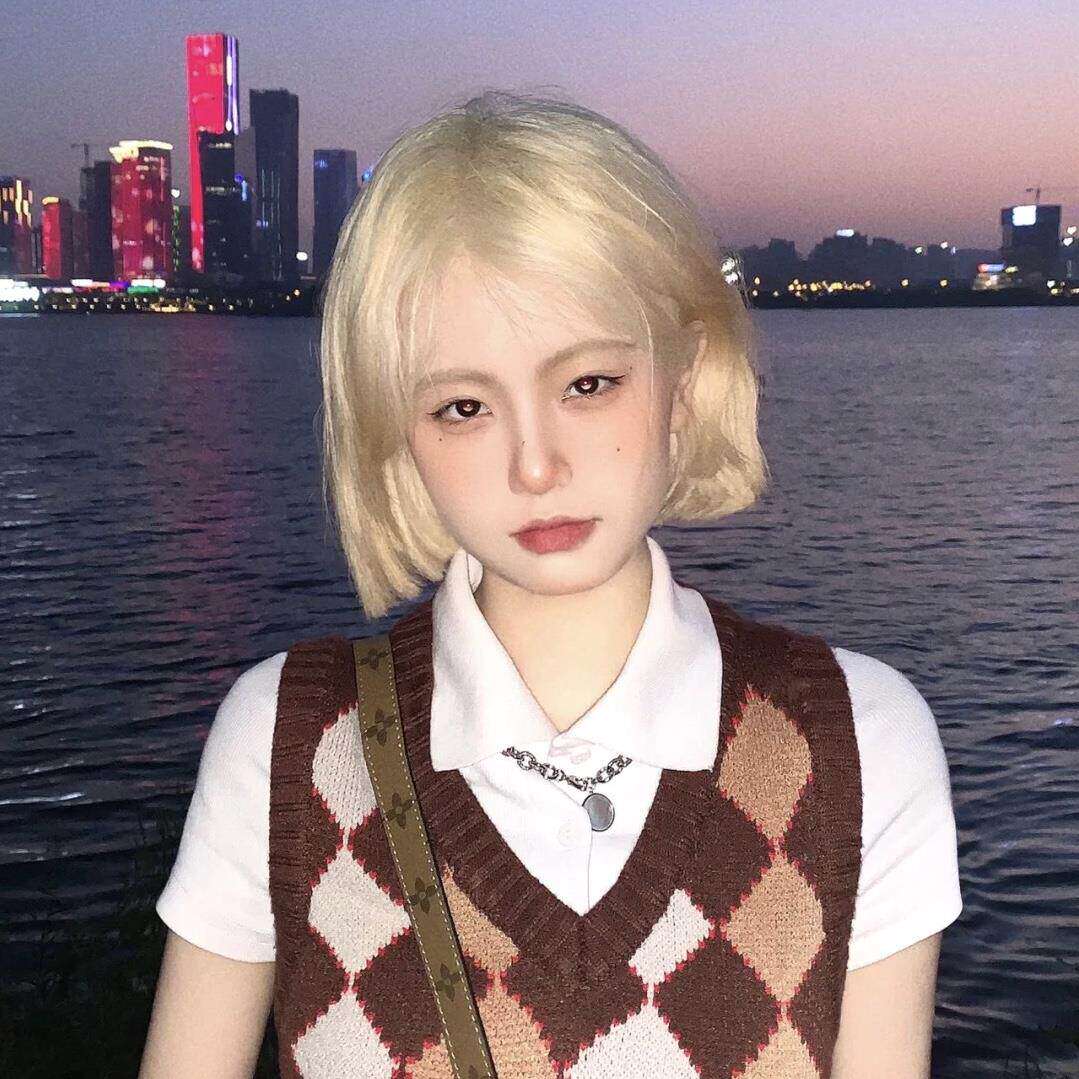 韩式短发假发女日常圆脸白金色学