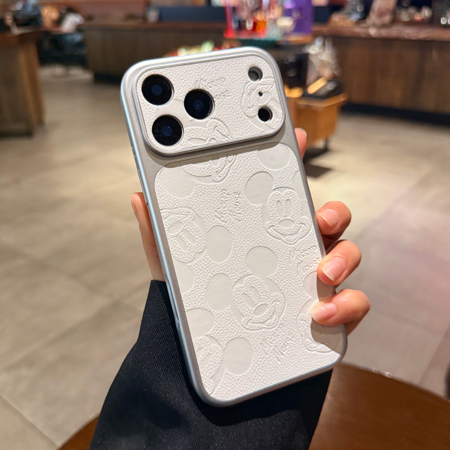 纯色素皮卡通米奇适用苹果17promax手机壳iphone16pro新款翻毛皮15pro秒变大视窗14高级感可爱女13保护套情侣