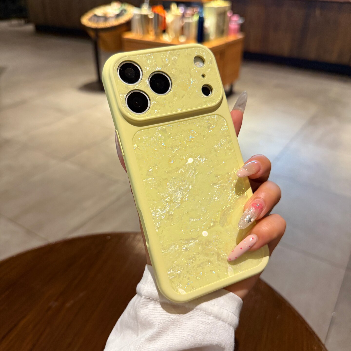 奶黄色贝壳纹适用iphone17手机壳17promax苹果16pro秒变大视窗15高级感新款14情侣Pro防摔13PM全包保护套男女