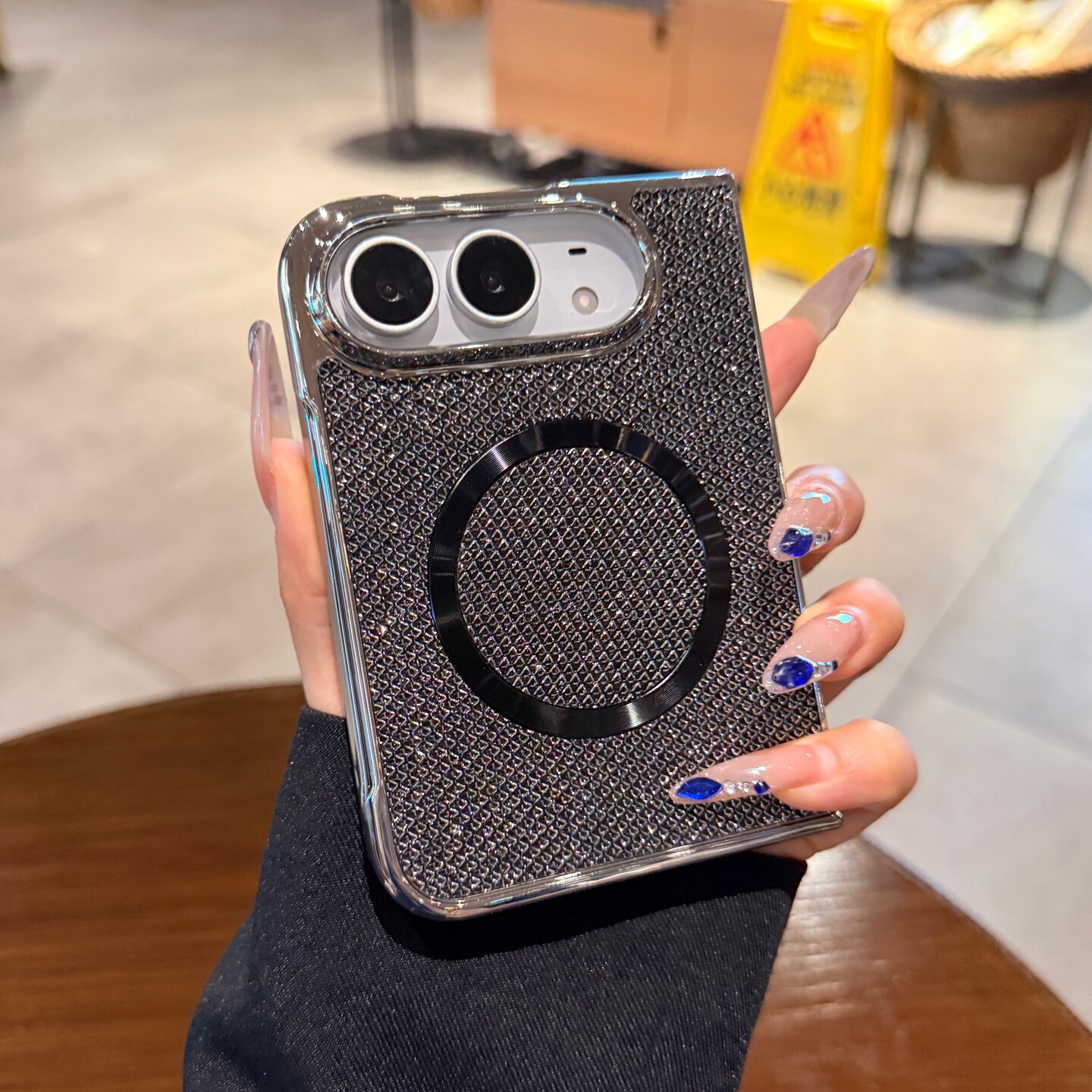 轻奢电镀黑色闪钻适用iPhone18Fold磁吸手机壳苹果Ultra折叠屏幕保护壳膜一体新款18Ultra防摔保护套高级感女