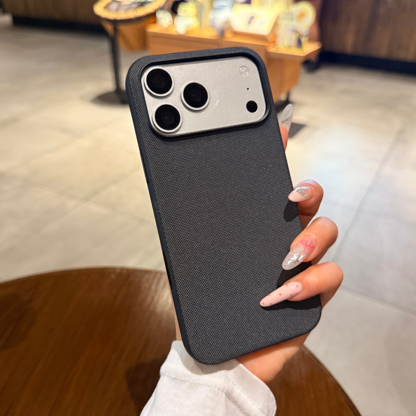 适用苹果17promax手机壳iphone16pro磁吸新款黑色15科技织物官方13编织布纹14plus全包相机按键12保护套高级