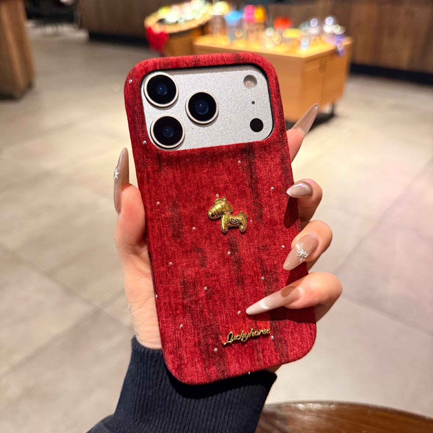 满天星立体金马适用iphone17手机壳17promax苹果16pro马年新款本命年红色Air秋冬绒布高级15超火13女14保护套