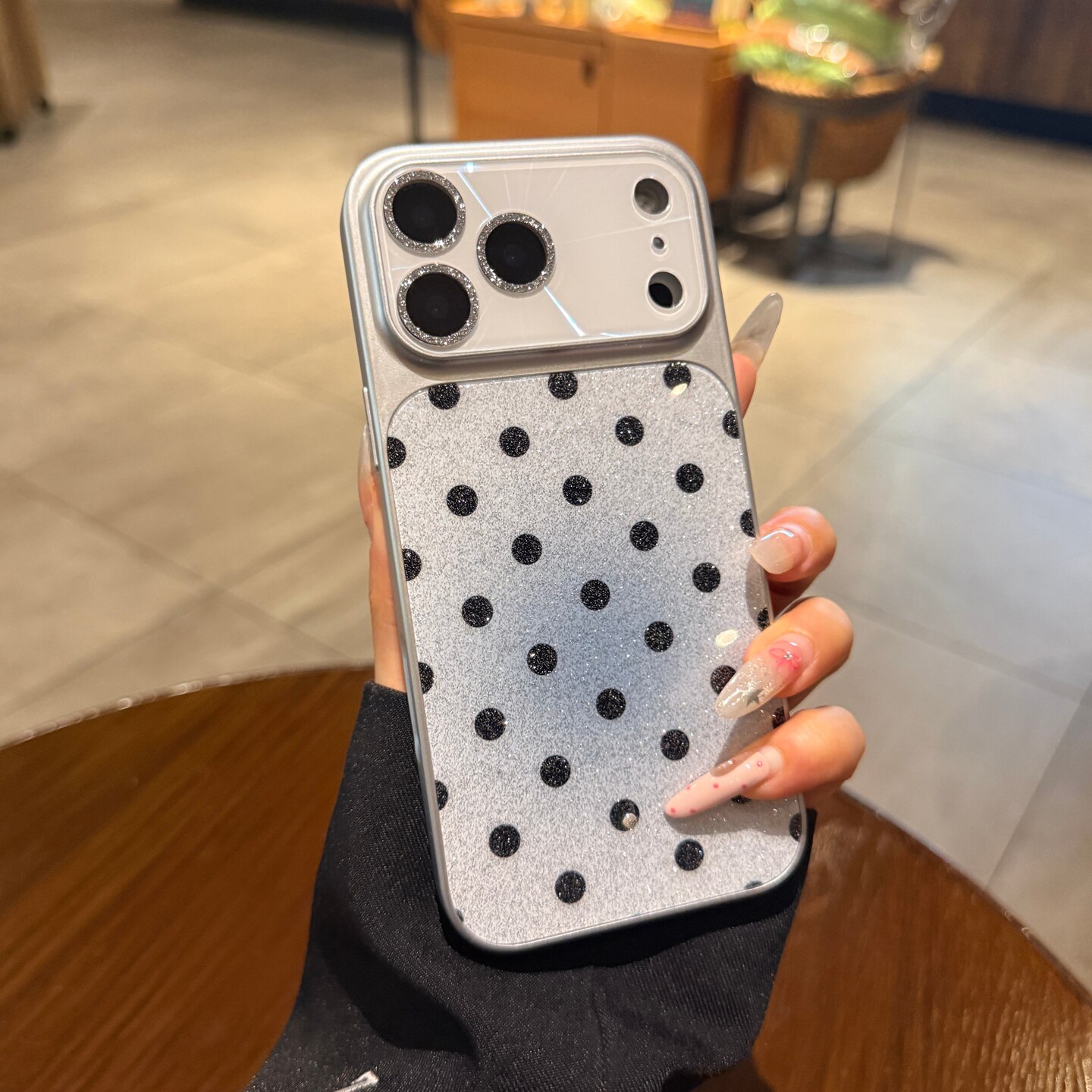 黑白闪粉波点适用iPhone17pro手机壳苹果16promax新款晕染渐变色15极光大视窗13镜头闪钻女14全包保护套高级