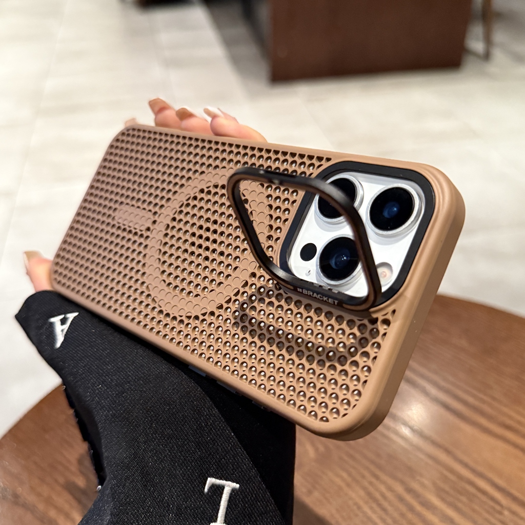 适用苹果16promax手机壳磁吸充电iphone15蜂窝孔散热14新款奶茶色13pro带镜头支架12夏天透气Magsafe保护套