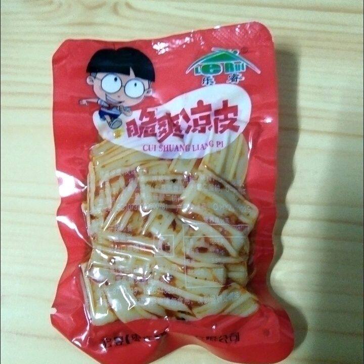 乐睿清爽凉皮辣条爽口脆劲爽凉皮面筋小吃香辣魔芋脆爽怀旧休闲零