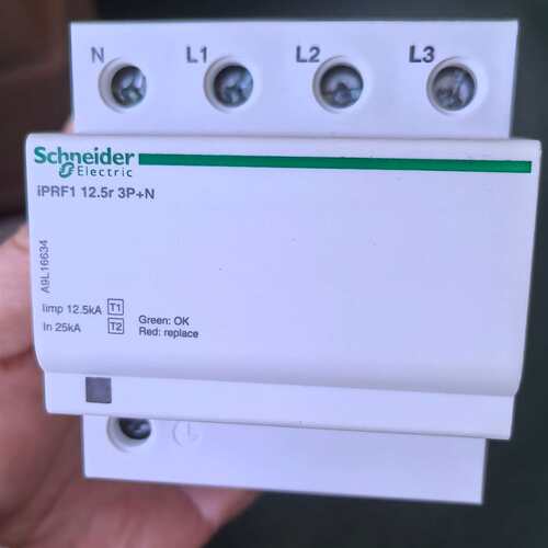 可维修iPRF1 12.5r 3P+N浪涌保护器