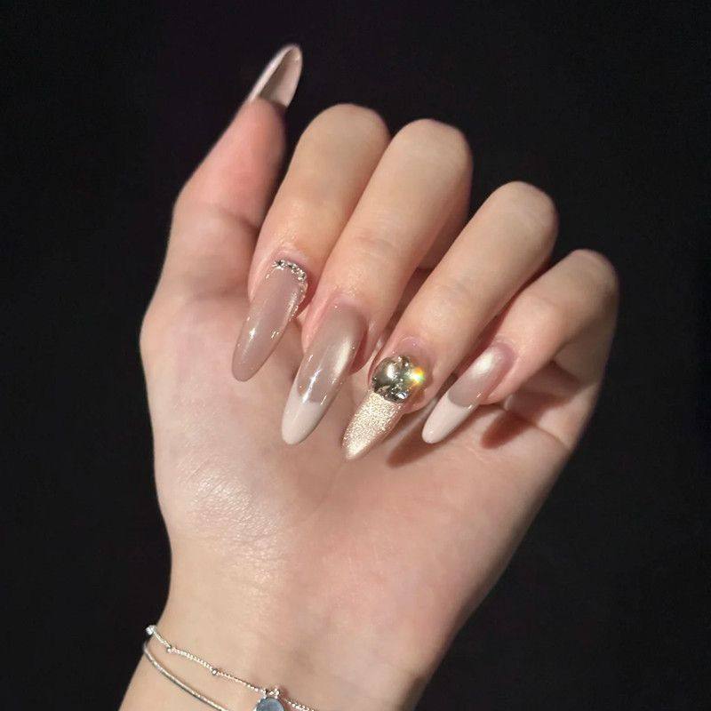 婚甲手工穿戴甲猫眼带钻爆闪裸粉色法式温柔高级ins公主学生美甲,彩妆/香水/美妆工具,美甲工具,淘宝优惠券,粉丝福利购,淘宝优惠卷