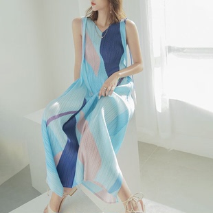 长 三宅褶皱海边度假洋装 吊带气质甜美拼色无袖 女小众夏季 023 新款