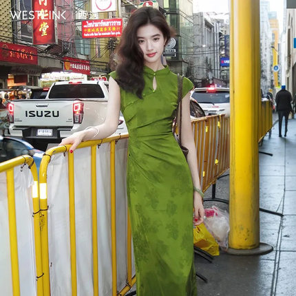 新中式绿色改良旗袍裙女2025夏季新款收腰显瘦绝美气质国风连衣裙