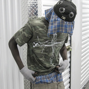 KK11 EARPHONES CAMO T-SHIRT复古迷彩耳机印花短袖T恤