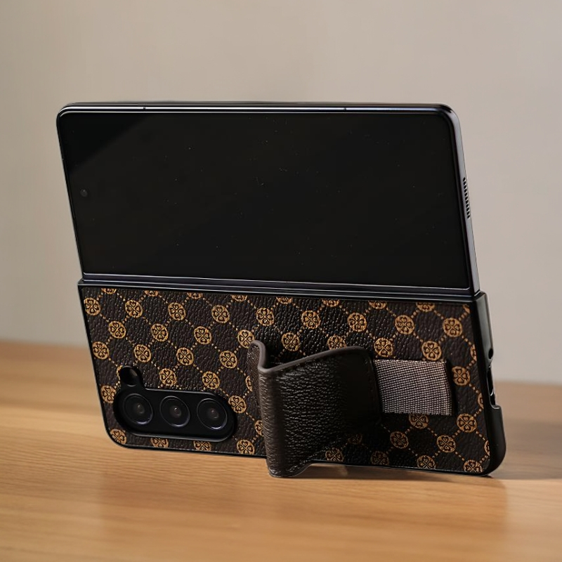 适用三星GalaxyZFold6手机壳腕带支架保护壳ZFold5折叠屏保护套W24心系天下外壳防摔W23皮质商务奢华男女新款