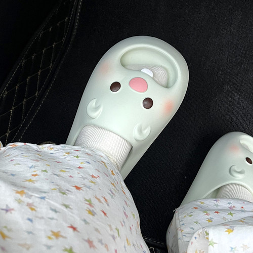 可爱小海狸拖鞋女款初中生夏居家室内eva防滑厚底宿舍外穿一字拖