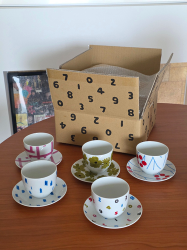 日系可爱卡通小众礼物彩色数字波点咖啡杯陶瓷杯创意杯子送人