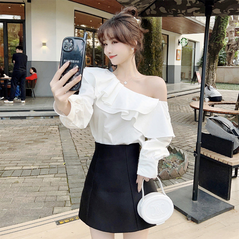 卡卡女装官方旗舰正品法式玫瑰荷叶边一字领显瘦百搭斜肩长袖上衣