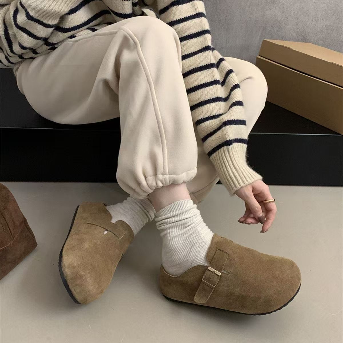 女鞋网红复古爆款穆勒鞋包头半拖鞋女休闲百搭丑萌勃肯鞋2025秋季