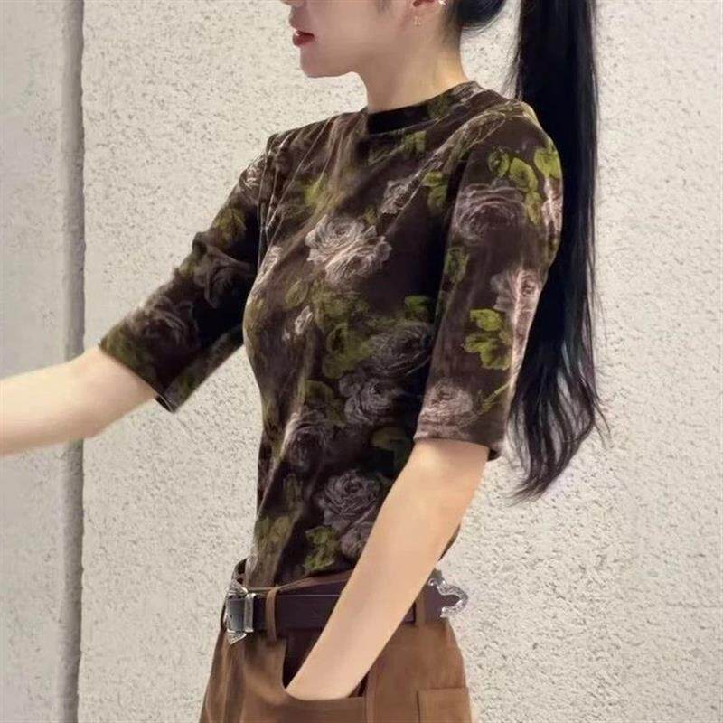 3灵秀优品铺修身中袖上衣丝绒花色洋气百搭减龄