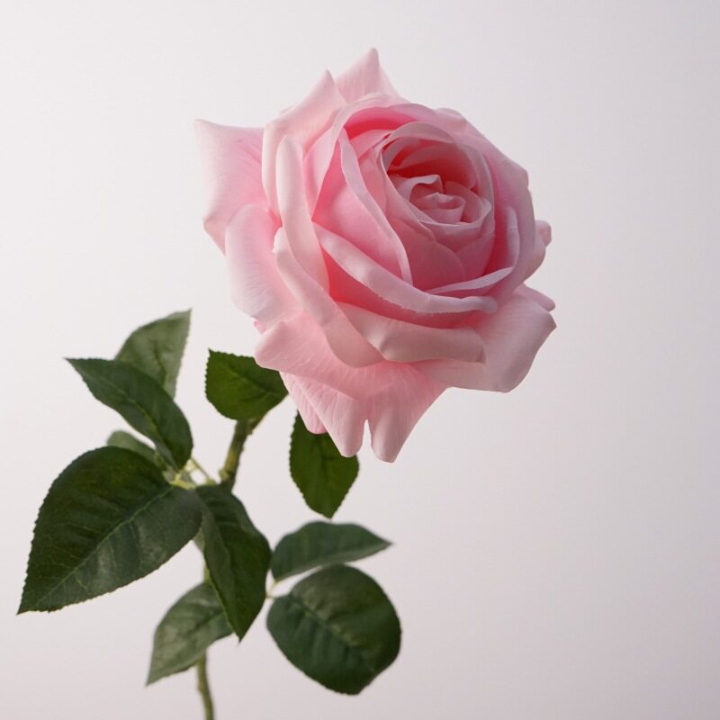 高级手感保湿玫瑰花手感保湿仿真花假花洛神玫瑰花束家居插花摆件