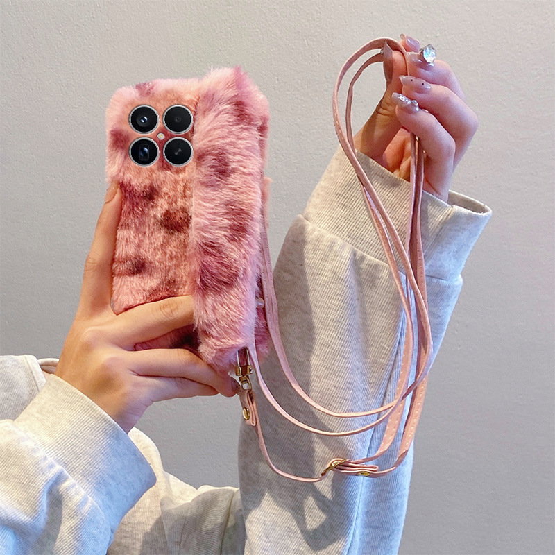 ins风粉色豹纹腕带适用小米红米k90promax手机壳k80斜挎k70pro秋冬k60e至尊版k50毛绒turbo4/3/k40s/k30i/12x